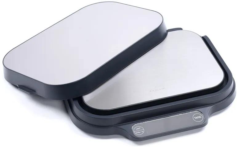Balance double plateau Portée 15 kg - 1 kg précision 1 g et 0,05 g Lacor