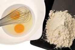Bol à pâtisserie en plastique Base anti-dérapante Ø 24 cm Ibili