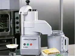 Combiné cutter & coupe-légumes R 301 Robot-Coupe