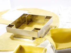 Découpoir pour carré à tarte 7,5 x 7,5 cm Mallard Ferrière