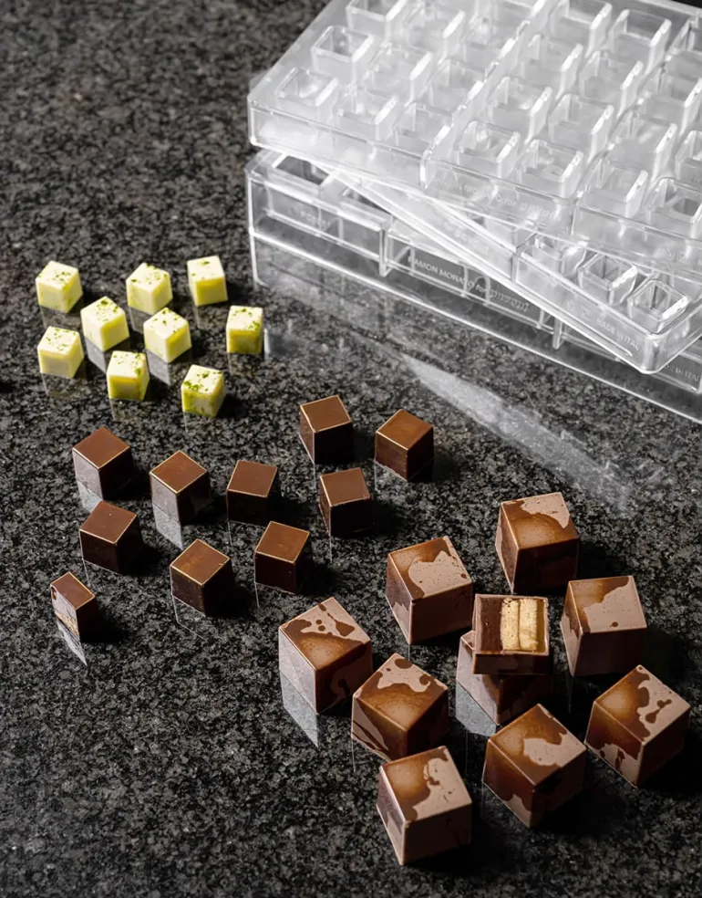 Moule chocolat cube 1,7 x 1,7 cm Pavoni
