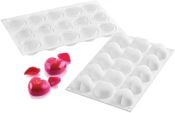 Moule silicone Cupido 15 coeurs bombés 30 x 17,5 cm Silikomart