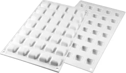 Moule silicone Micro Gem 35 micro carrés bombés 30 x 17,5 cm Silikomart