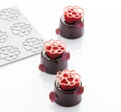 Moule silicone Pavodécor Décor petits coeurs 15 empreintes Pavoni