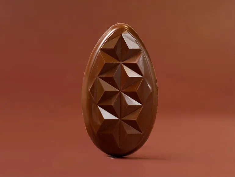 Moule thermoformé Tablette de Pâques à facettes Valrhona