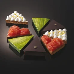 Tarte en triangles individuels Découpoir triangle décor Matfer
